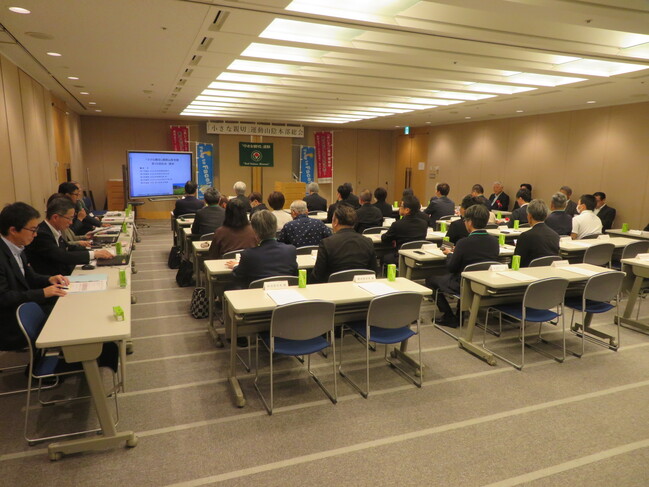 総会の様子１