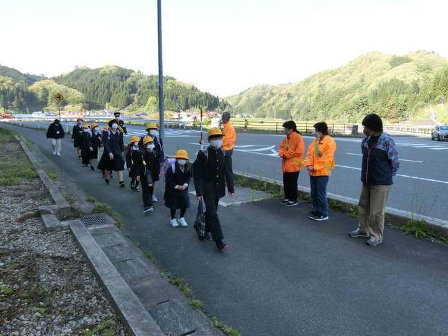 飯南町立志々小学校