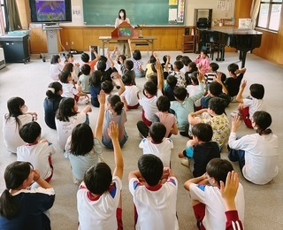 都万小学校